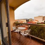 Du Port Hotel