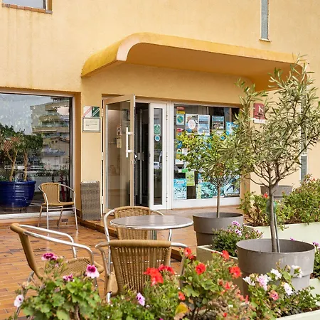 Hotel Du Port