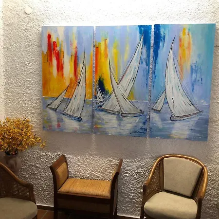 Du Port Hotel