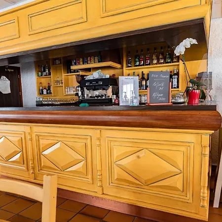 Du Port Hotel 3*