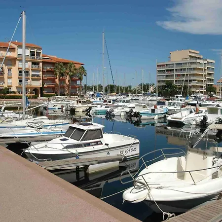 Hotel Du Port 3*