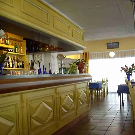 Hotel Du Port